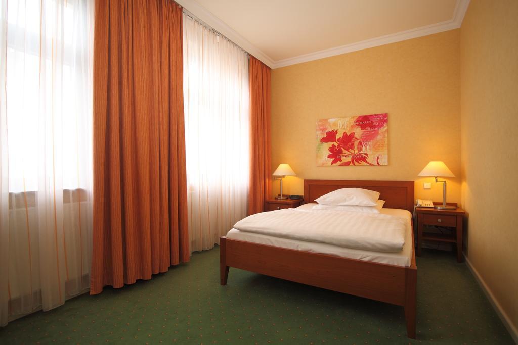 Hotel Alster-Hof à Hambourg Extérieur photo